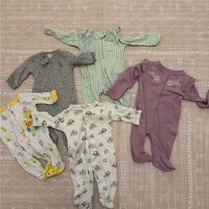 Assorted newborn onsies